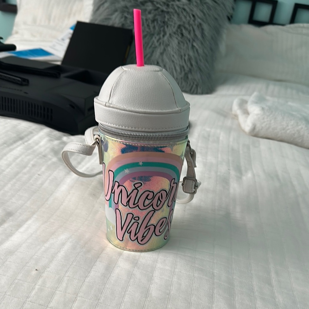 Justice Pink and White Cup Bag